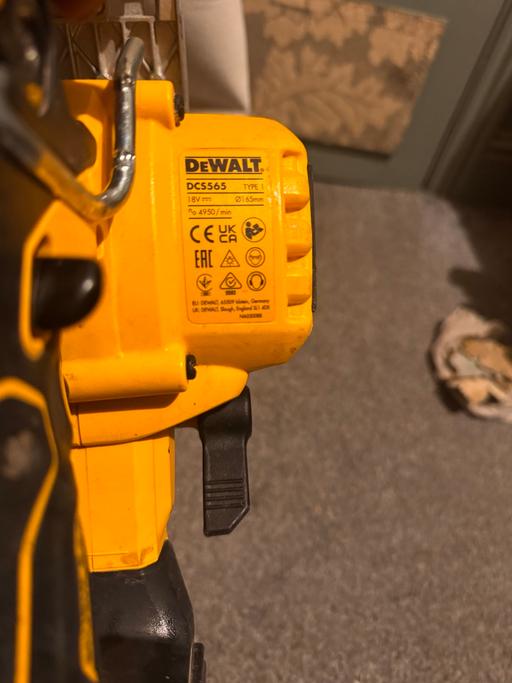 Buy & Sell Brixton South East London - Photos for DeWALT DC5565 18v brushless Skill-saw with bl