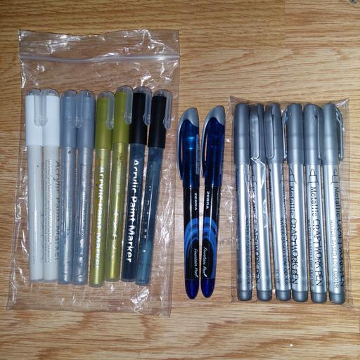 Buy & Sell Ocker Hill Sandwell - Photos for joblot new pens x 16