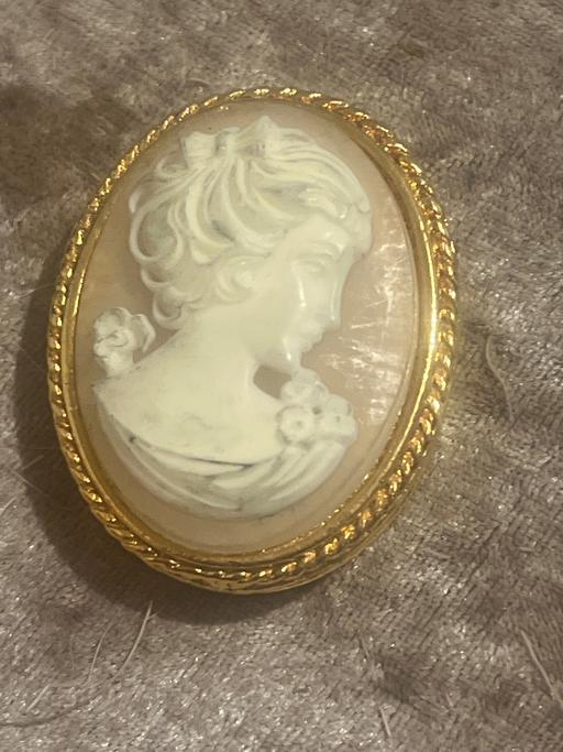 Buy & Sell Rottingdean Brighton - Photos for Beautiful vintage cameo pill box