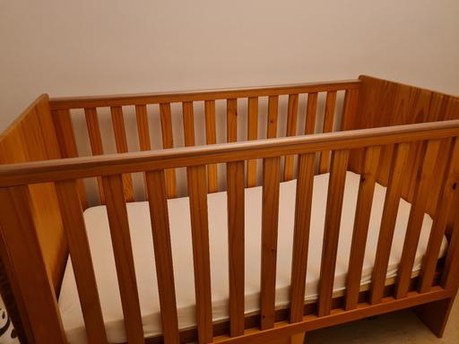 Buy & Sell Hockley Rochford - Photos for Wooden Cot Bed without Matress