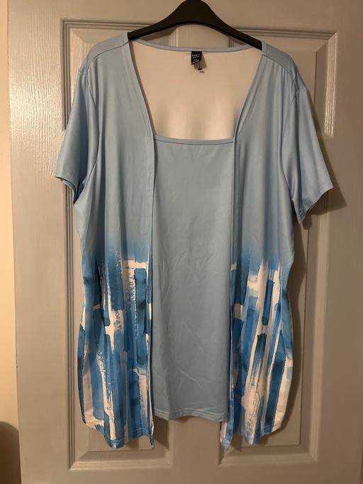 Buy & Sell Conisbrough Doncaster - Photos for Beautiful unusual top powder blue size 20