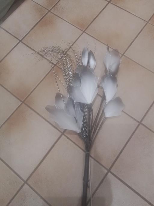 Buy & Sell Streetly Walsall - Photos for BUNCH SILK FLOWERS