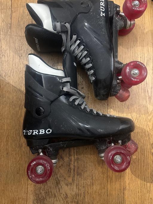 Buy & Sell Edgware Barnet - Photos for Ventro Turbo Pro Skates Size 8-9
