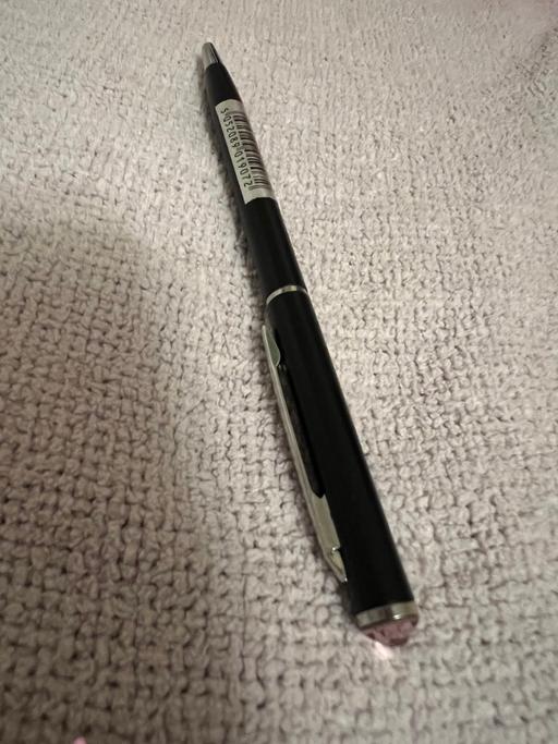 Buy & Sell Hetton-Le-Hole Sunderland - Photos for Little Pen ( New )