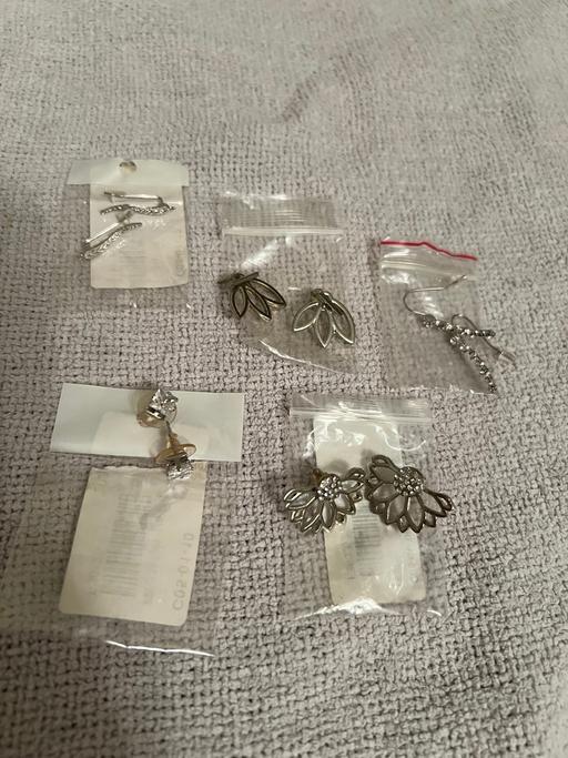 Buy & Sell Easington Lane Sunderland - Photos for Earrings Bundle ( New )