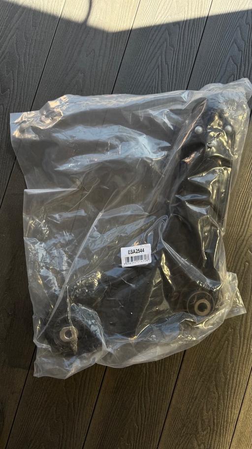 Vehicles Leicester Leicester - Photos for F/R Lower Wishbone Suspension Arm fit Renault