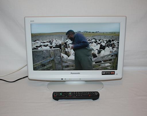 Buy & Sell Hall Green Wakefield - Photos for Panasonic 19 inch TV with Built-in Freeview