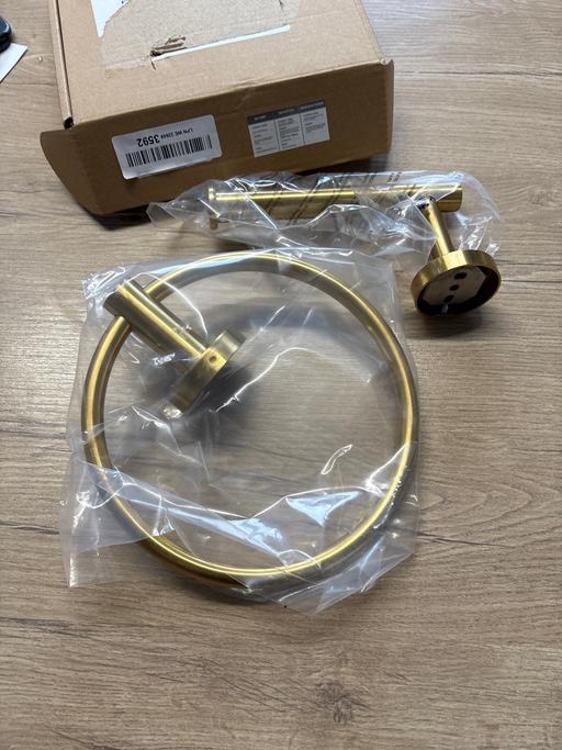 Buy & Sell Duckmanton Chesterfield - Photos for Bathroom accessories