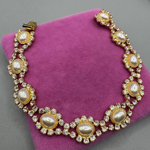 Buy & Sell Tyseley Birmingham - Photos for Pretty Vintage Diamanté & Pearl Bracelet