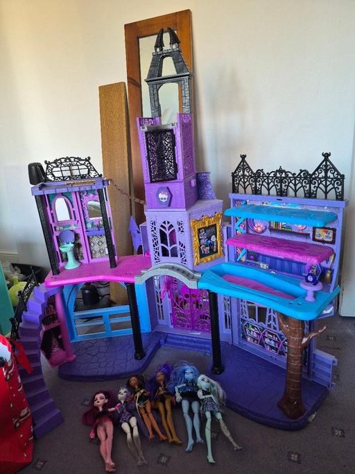 Buy & Sell Harborne Birmingham - Photos for Monster High Haunted High School & 6 Dolls