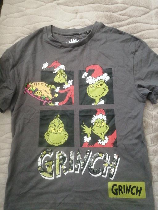 Buy & Sell Heath Town Wolverhampton - Photos for age 7 to 8 Grinch T-shirt like new