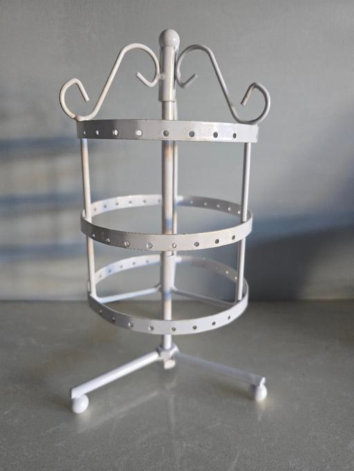 Buy & Sell Rowley Regis Sandwell - Photos for Cream earring stand, spins around