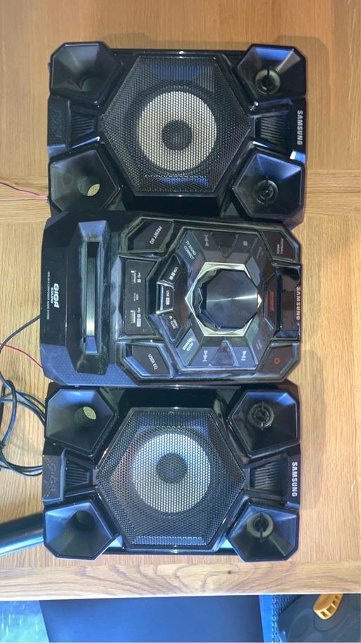 Buy & Sell Doseley Telford and Wrekin - Photos for Samsung stereo