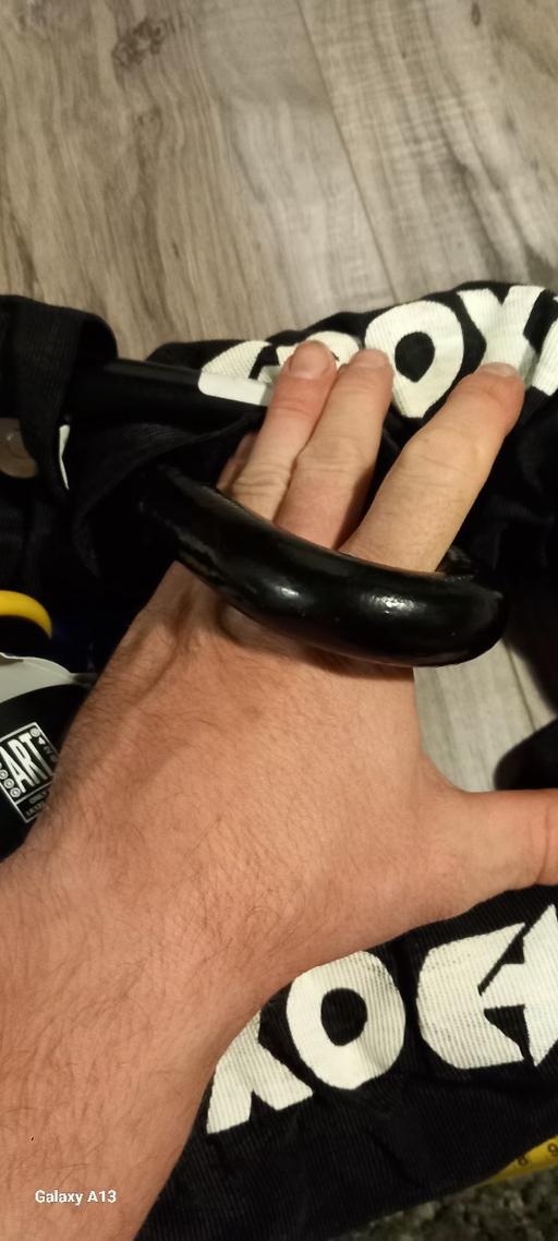 Vehicles Quarry Hill Industrial Estate Erewash - Photos for Oxford Beast lock and chain