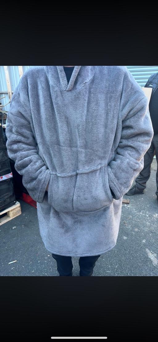 Buy & Sell Princes End Sandwell - Photos for One size hoodie