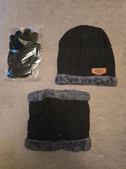 Buy & Sell Waddon South East London - Photos for Hat , Scarf & Gloves winter warmer