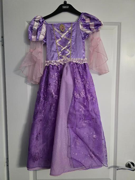 Buy & Sell Oldbury Sandwell - Photos for Rapunzel dress up - age 5/6years