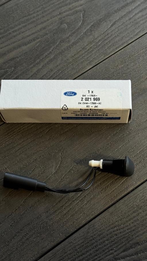 Vehicles Leicester Leicester - Photos for Windscreen Nozzle Jet Kit for Ford Kuga