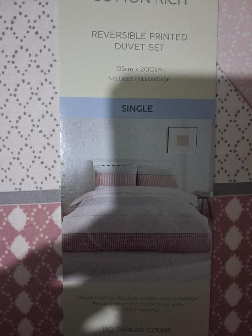 Buy & Sell Wood Green North London - Photos for Homestore Pink Printed Single Size Duvet