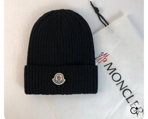 Buy & Sell Quine`s Hill Douglas - Photos for Moncler Black Beanie