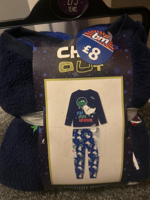 Buy & Sell Dovecot Knowsley - Photos for Dinosaur fleece pyjamas. Age 2-3. New