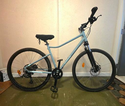 Buy & Sell Plaistow East London - Photos for Decathlon Medium Hybrid Bike Light Blue