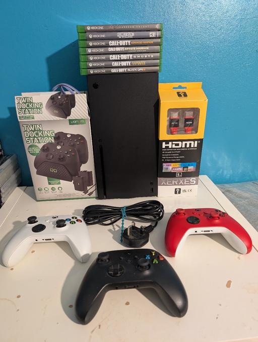 Buy & Sell Upper Gornal Dudley - Photos for Xbox series x +3 controllers and games