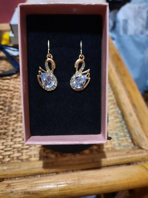 Buy & Sell Woodside South East London - Photos for Earrings