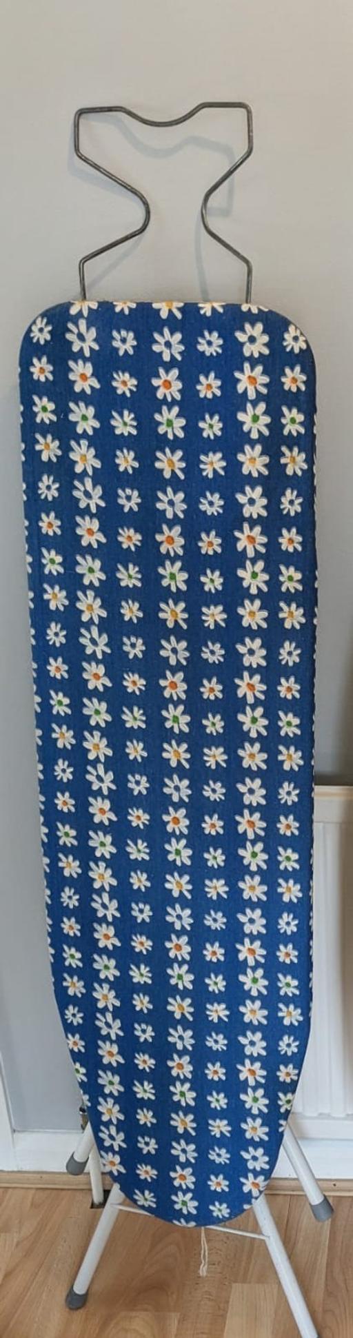 Buy & Sell - Photos for Ironing board