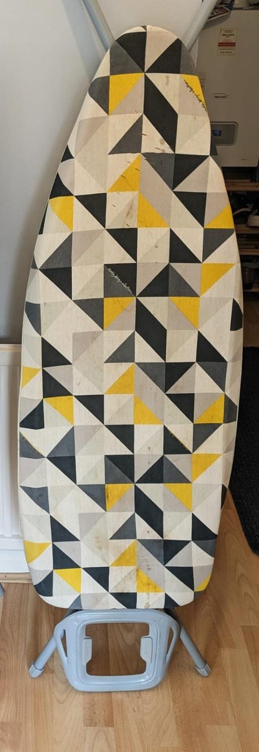 Buy & Sell - Photos for Ironing board