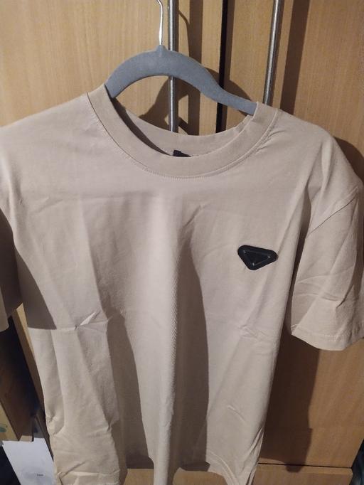 Buy & Sell West Bowling Bradford - Photos for Prada mens t shirt