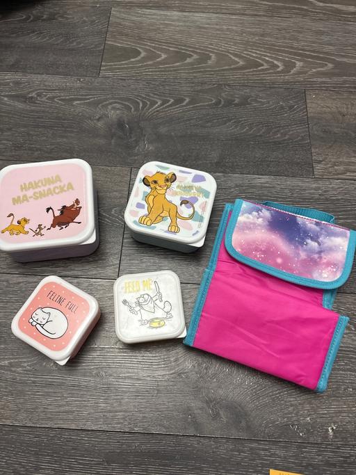 Buy & Sell Woodsetton Dudley - Photos for Children’s cool bag and food storage tubs