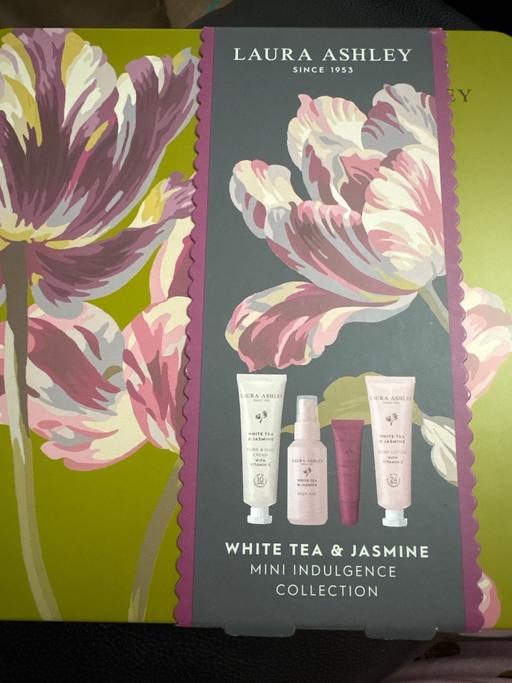 Buy & Sell Woodsetton Dudley - Photos for LAURA ASHLEY mini gift set new