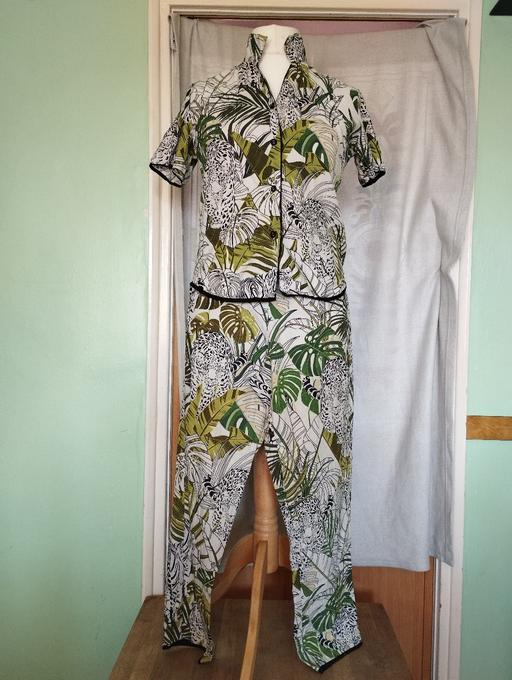 Buy & Sell South Hackney East London - Photos for Pyjamas for woman/girl with floral design