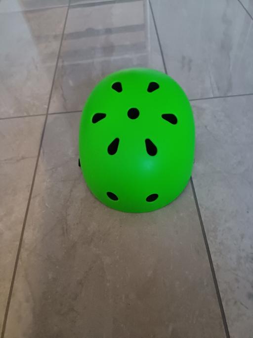 Buy & Sell Brockmoor Dudley - Photos for SFR-X Skate/Scooter Helmet Green