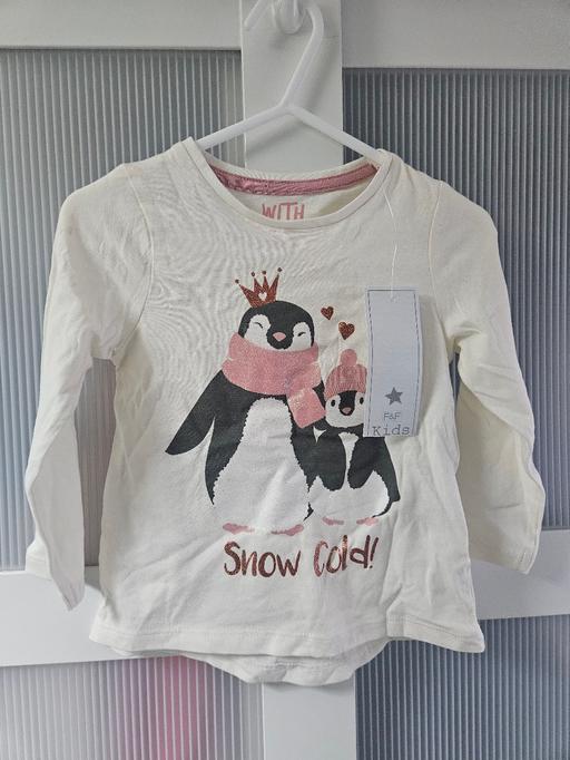 Buy & Sell Weston Point Halton - Photos for 🎅NEW🎅 12-18 months F&F Christmas top