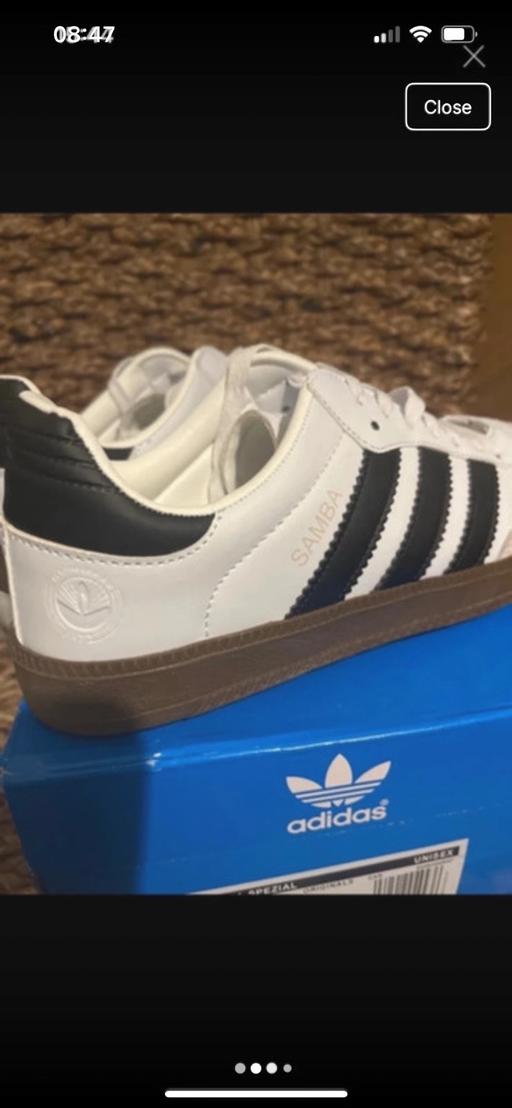 Buy & Sell Cadeby Doncaster - Photos for New boxed sambas size ladies 6 (39)