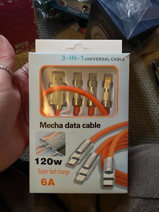 Buy & Sell Wednesfield Wolverhampton - Photos for New 3 in 1 charger 3£ a few