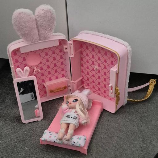 Buy & Sell Ocker Hill Sandwell - Photos for Na Na Na suprise bunny backpack playset