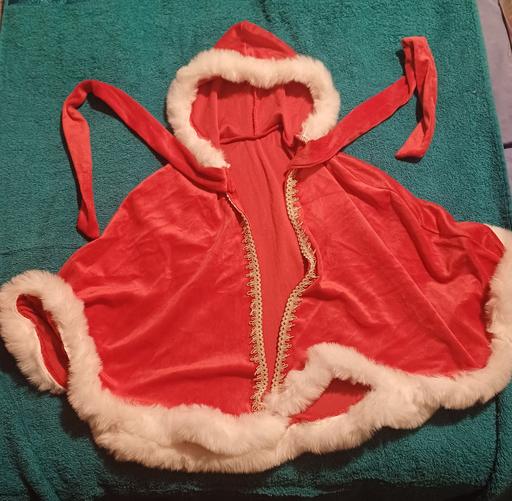 Buy & Sell Tividale Sandwell - Photos for Girls Christmas gown cloak. Age 1-2 yrs. New