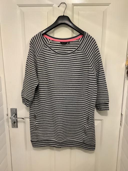 Buy & Sell Woodsetton Dudley - Photos for New Look jumper 16