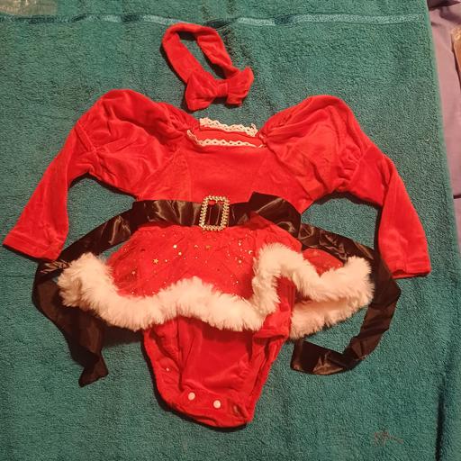 Buy & Sell Tividale Sandwell - Photos for babys xmas bodysuit Age 18-24 mths Roughly