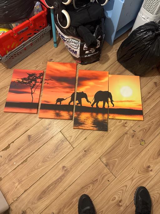 Buy & Sell Strood Medway - Kent - Photos for CANVAS PICTURE SET OF ELEPHANTS