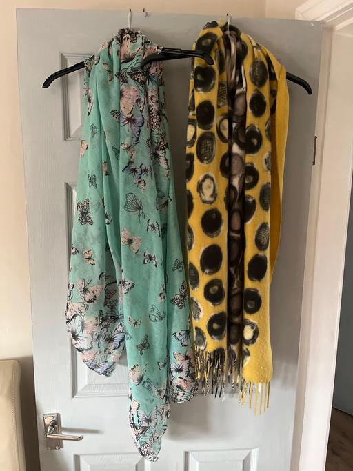 Buy & Sell Conisbrough Doncaster - Photos for Dressy wide big scarfs both for £2.50