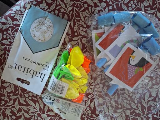 Buy & Sell Ettingshall Park Wolverhampton - Photos for Party Bundle