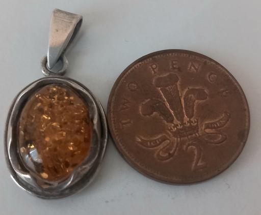 Buy & Sell Thatto Heath Saint Helens - Photos for vintage sterling silver oval amber pendant