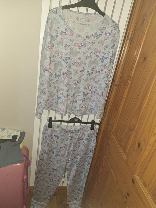 Buy & Sell Ettingshall Park Wolverhampton - Photos for Size 10-12 Butterfly 🦋 Pyjama Set