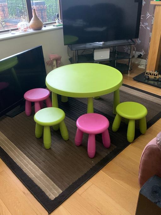 Buy & Sell Essington Wolverhampton - Photos for Kids plastic table and 4 stools