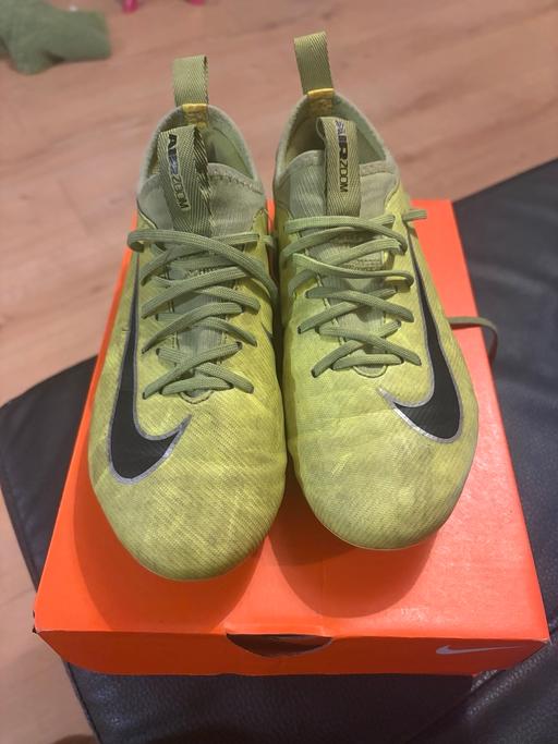 Buy & Sell White City West London - Photos for Kids Nike football boots