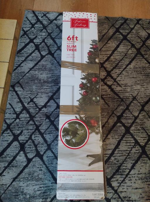 Buy & Sell Bradmore Wolverhampton - Photos for 6ft slim Christmas Tree